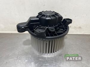 Gebruikte Chaufage Ventilatiemotor Opel Karl 1.0 12V Prijs € 31,50 Margeregeling aangeboden door Autoparts Pater