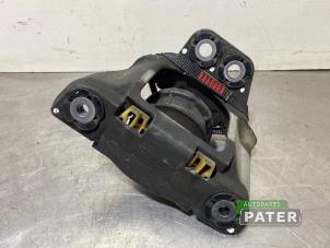 Gebruikte Motorrubber Volvo V60 II (ZW) 2.0 T6 16V Twin Engine Prijs € 31,50 Margeregeling aangeboden door Autoparts Pater