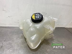 Gebruikte Expansievat Volvo V60 II (ZW) 2.0 T6 16V Twin Engine Prijs € 26,25 Margeregeling aangeboden door Autoparts Pater