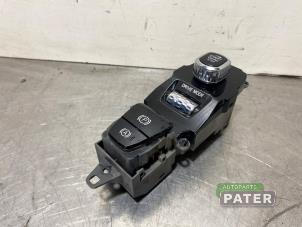 Gebruikte Start/Stop schakelaar Volvo V60 II (ZW) 2.0 T6 16V Twin Engine Prijs € 42,00 Margeregeling aangeboden door Autoparts Pater