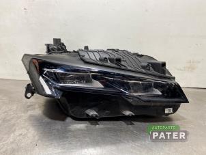 Gebruikte Rechter Koplamp Peugeot 308 SW (F4/FC/FN/FR) 1.2 12V PureTech 130 Prijs € 892,50 Margeregeling aangeboden door Autoparts Pater