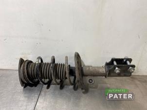 Gebruikte Mac Phersonpoot links-voor Peugeot 308 SW (F4/FC/FN/FR) 1.2 12V PureTech 130 Prijs € 131,25 Margeregeling aangeboden door Autoparts Pater