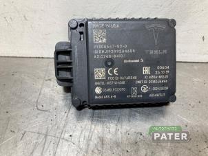Gebruikte Radar sensor Tesla Model 3 Long Range AWD 75 kWh Prijs € 94,50 Margeregeling aangeboden door Autoparts Pater