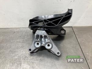 Gebruikte Motorrubber Peugeot 308 SW (F4/FC/FN/FR) 1.2 12V PureTech 130 Prijs € 42,00 Margeregeling aangeboden door Autoparts Pater