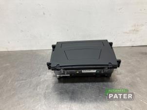 Gebruikte Head-up display DS Automobiles DS 3/Crossback (UC/UJ/UR) E-Tense 50 kWh Prijs € 236,25 Margeregeling aangeboden door Autoparts Pater