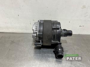 Gebruikte Extra waterpomp DS Automobiles DS 3/Crossback (UC/UJ/UR) E-Tense 50 kWh Prijs € 47,25 Margeregeling aangeboden door Autoparts Pater