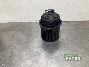 Gebruikte Kachel Ventilatiemotor Peugeot 208 I (CA/CC/CK/CL) 1.2 Vti 12V PureTech 82 Prijs € 36,75 Margeregeling aangeboden door Autoparts Pater