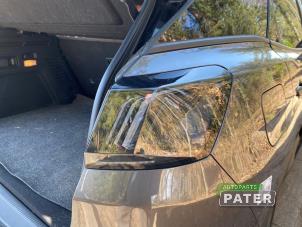 Gebruikte Achterlicht rechts Peugeot 3008 II (M4/MC/MJ/MR) 1.2 12V e-THP PureTech 130 Prijs € 157,50 Margeregeling aangeboden door Autoparts Pater