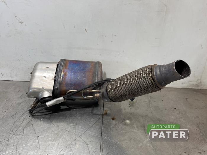 Gebruikte Roetfilter Volkswagen Passat Variant (3C5) 1.6 TDI 16V Bluemotion Prijs € 262,50 Margeregeling aangeboden door Autoparts Pater