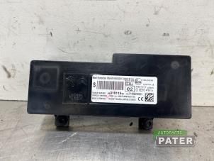 Gebruikte Bluetooth module Peugeot 5008 II (M4/MC/MJ/MR) 1.2 12V e-THP PureTech 130 Prijs € 47,25 Margeregeling aangeboden door Autoparts Pater