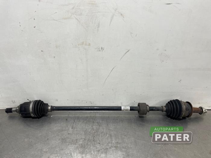 Gebruikte Steekas rechts-voor Suzuki Baleno (EW/FW) 1.2 Dual Jet 16V Prijs € 105,00 Margeregeling aangeboden door Autoparts Pater