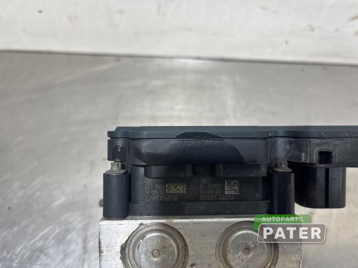 ABS Pomp van een Iveco New Daily VI 35C15, 35S15, 40C15, 50C15, 65C15, 70C15 2014