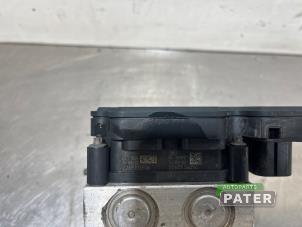 ABS Pomp van een Iveco New Daily VI 35C15, 35S15, 40C15, 50C15, 65C15, 70C15 2014