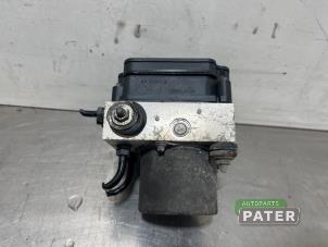 ABS Pomp van een Iveco New Daily VI 35C15, 35S15, 40C15, 50C15, 65C15, 70C15 2014