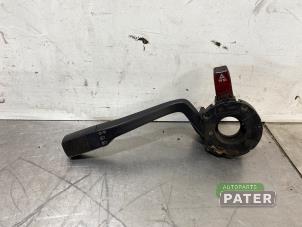 Gebruikte Pinker Schakelaar Volkswagen Transporter/Caravelle T4 1.9 TD Caravelle Prijs € 19,06 Inclusief btw aangeboden door Autoparts Pater