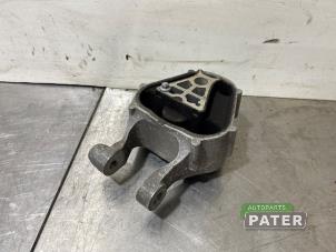 Gebruikte Motorrubber Polestar Polestar 2 78kWh Long Range Dual Motor Prijs € 26,25 Margeregeling aangeboden door Autoparts Pater