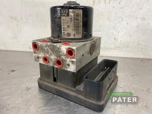 Gebruikte ABS Pomp Volkswagen Golf IV (1J1) 1.9 TDI 100 Prijs € 25,20 Margeregeling aangeboden door Autoparts Pater