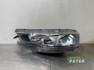 Gebruikte Koplamp rechts Iveco New Daily VI 33.180,35.180,52.180,60.180, 70.180. 72.180 Prijs € 158,81 Inclusief btw aangeboden door Autoparts Pater