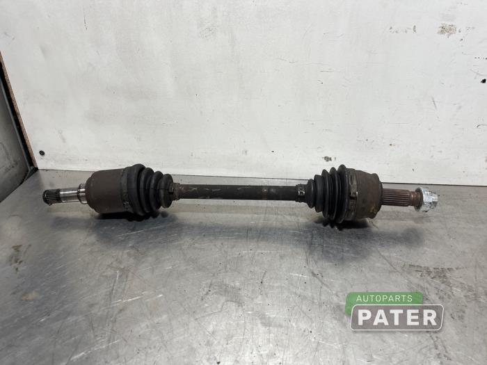 Gebruikte Aandrijfas links-voor Fiat 500C (312) 0.9 TwinAir 85 Prijs € 36,75 Margeregeling aangeboden door Autoparts Pater