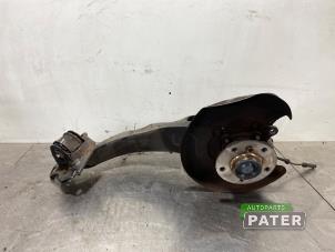 Gebruikte Fusee links-achter Mini Mini (F56) 1.5 12V Cooper Prijs € 89,25 Margeregeling aangeboden door Autoparts Pater