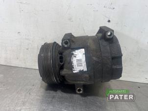 Gebruikte Aircopomp Opel Vivaro 2.5 DTI 16V Prijs € 50,82 Inclusief btw aangeboden door Autoparts Pater