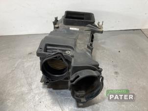 Gebruikte Luchtfilterhuis Mercedes C (W205) C-250 2.2 CDI 16V BlueTEC, C-250d Prijs € 26,25 Margeregeling aangeboden door Autoparts Pater