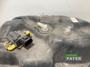 Gebruikte Tank adblue Ford Transit 2.0 TDCi 16V Eco Blue 130 Prijs € 254,10 Inclusief btw aangeboden door Autoparts Pater