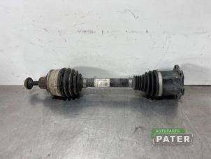 Gebruikte Aandrijfas links-voor Audi A4 Avant (B9) 2.0 35 TFSI Mild Hybrid 16V Prijs € 131,25 Margeregeling aangeboden door Autoparts Pater