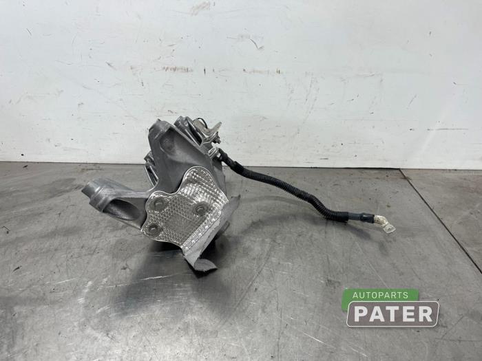 Motorsteun van een Audi A4 Avant (B9) 2.0 35 TFSI Mild Hybrid 16V 2021