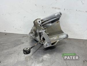 Gebruikte Motorrubber Audi A4 Avant (B9) 2.0 35 TFSI Mild Hybrid 16V Prijs € 42,00 Margeregeling aangeboden door Autoparts Pater