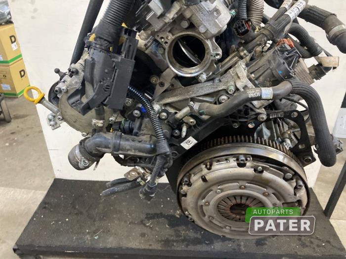 Motor van een Fiat Doblo Cargo (263) 1.6 D Multijet 2019