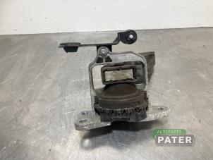 Gebruikte Motorsteun Opel Vivaro 1.6 CDTI 95 Euro 6 Prijs € 44,47 Inclusief btw aangeboden door Autoparts Pater