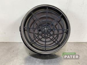 Gebruikte Luidspreker Audi A4 Avant (B9) 2.0 35 TFSI Mild Hybrid 16V Prijs € 26,25 Margeregeling aangeboden door Autoparts Pater
