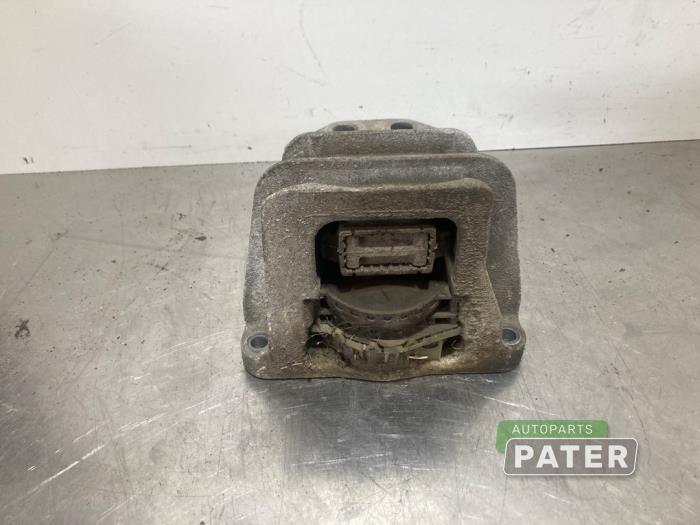 Gebruikte Motorrubber Ford Transit Custom 2.0 TDCi 16V Eco Blue 105 Prijs € 38,12 Inclusief btw aangeboden door Autoparts Pater