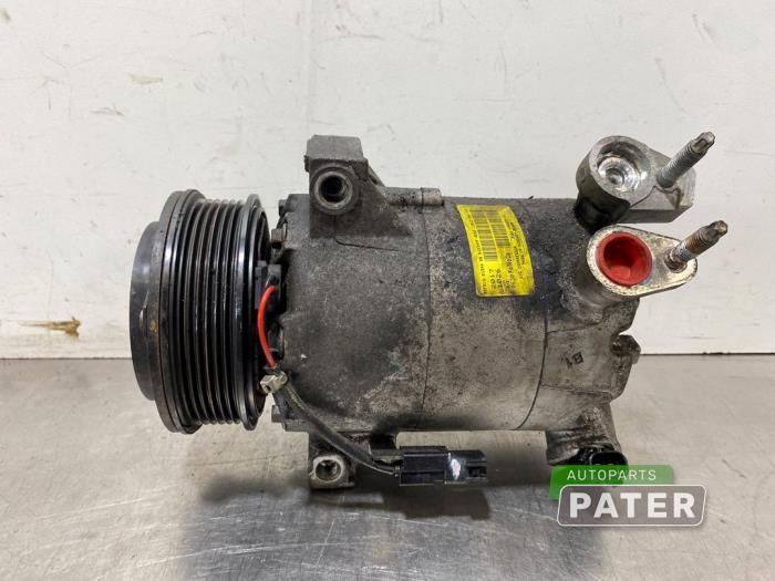 Gebruikte Aircopomp Ford Focus 3 1.0 Ti-VCT EcoBoost 12V 100 Prijs € 78,75 Margeregeling aangeboden door Autoparts Pater