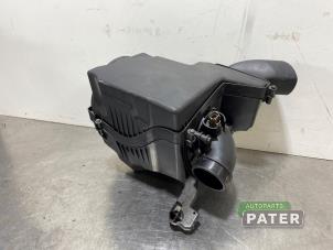 Gebruikte Luchtfilterhuis Ford Focus 3 1.0 Ti-VCT EcoBoost 12V 100 Prijs € 36,75 Margeregeling aangeboden door Autoparts Pater