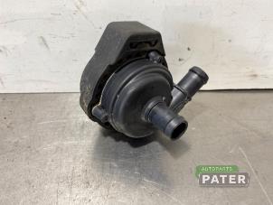 Gebruikte Extra waterpomp Fiat 500e (332) 42 kWh 3+1 Prijs € 78,75 Margeregeling aangeboden door Autoparts Pater