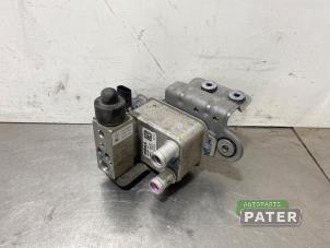 Gebruikte Warmtewisselaar MG MG4 Electric Comfort, Luxury 64 kWh Prijs € 63,00 Margeregeling aangeboden door Autoparts Pater