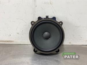 Gebruikte Speaker Tesla Model 3 Standard RWD Plus, Long Range RWD Prijs € 21,00 Margeregeling aangeboden door Autoparts Pater