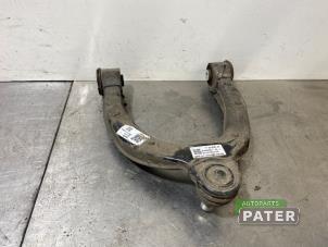 Gebruikte Draagarm Boven links-voor Tesla Model 3 Standard RWD Plus, Long Range RWD Prijs € 63,00 Margeregeling aangeboden door Autoparts Pater