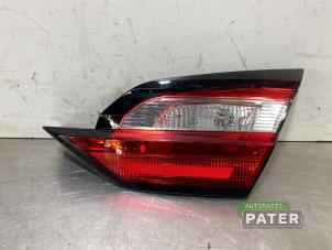 Gebruikte Achterlicht rechts Ford Fiesta 7 1.0 EcoBoost 12V Hybrid 125 Prijs € 89,25 Margeregeling aangeboden door Autoparts Pater