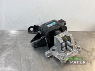 Gebruikte Motorrubber Kia Niro II (SG2) 1.6 GDI Plug-in Hybrid Prijs € 52,50 Margeregeling aangeboden door Autoparts Pater