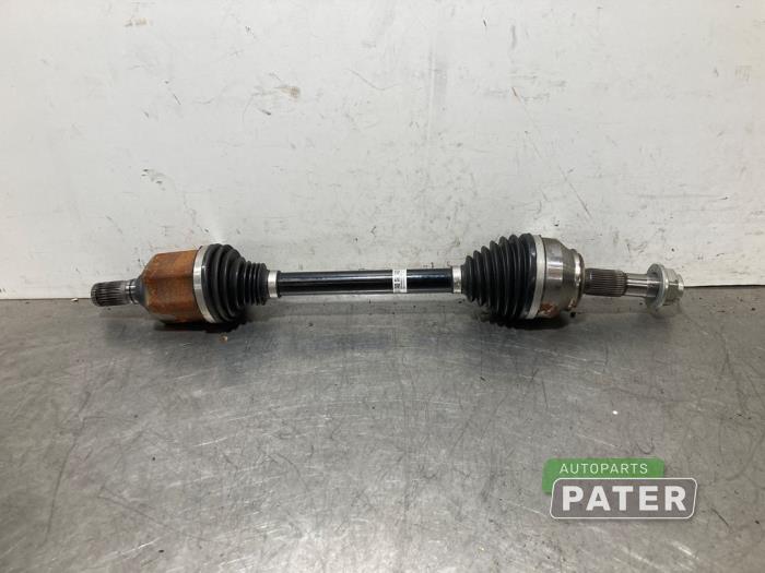 Gebruikte Aandrijfas links-voor Citroen Jumper (U9) 2.2 Blue HDi 140 Prijs € 381,15 Inclusief btw aangeboden door Autoparts Pater
