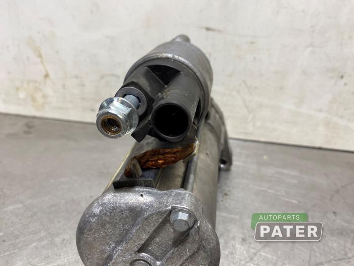 Startmotor van een Mercedes-Benz E Estate (S213) E-300de 2.0 Turbo 16V 2022