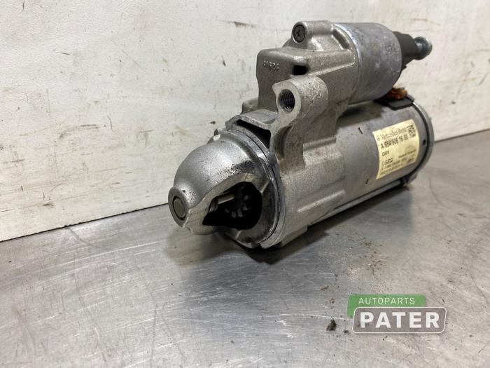 Startmotor van een Mercedes-Benz E Estate (S213) E-300de 2.0 Turbo 16V 2022