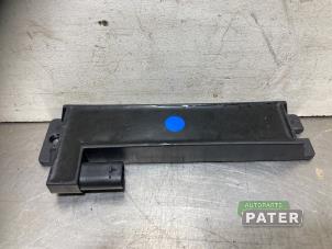 Gebruikte Antenne Versterker Tesla Model X 75D Prijs € 21,00 Margeregeling aangeboden door Autoparts Pater