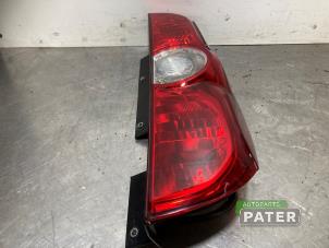 Gebruikte Achterlicht rechts Opel Combo 1.3 CDTI 16V Prijs € 31,76 Inclusief btw aangeboden door Autoparts Pater