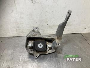 Gebruikte Motorsteun Mercedes eVito Tourer (447.7) 41 kWh Prijs € 31,76 Inclusief btw aangeboden door Autoparts Pater