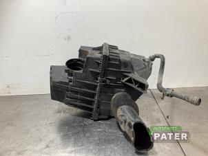 Gebruikte Luchtfilterhuis Volkswagen Transporter T5 2.0 TDI BlueMotion Prijs € 63,53 Inclusief btw aangeboden door Autoparts Pater