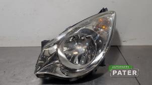 Gebruikte Linker Koplamp Opel Agila (B) 1.0 12V Prijs € 157,50 Margeregeling aangeboden door Autoparts Pater